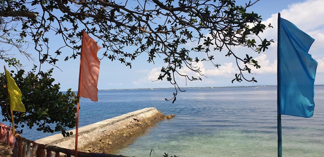 Mactan Newtown Condo With Garden And Ocean View 8Newtown Blvd 麦克坦 外观 照片