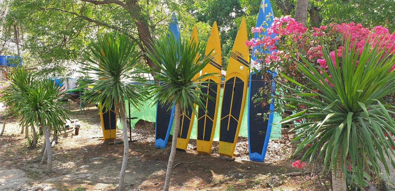 Mactan Newtown Condo With Garden And Ocean View 8Newtown Blvd 麦克坦 外观 照片