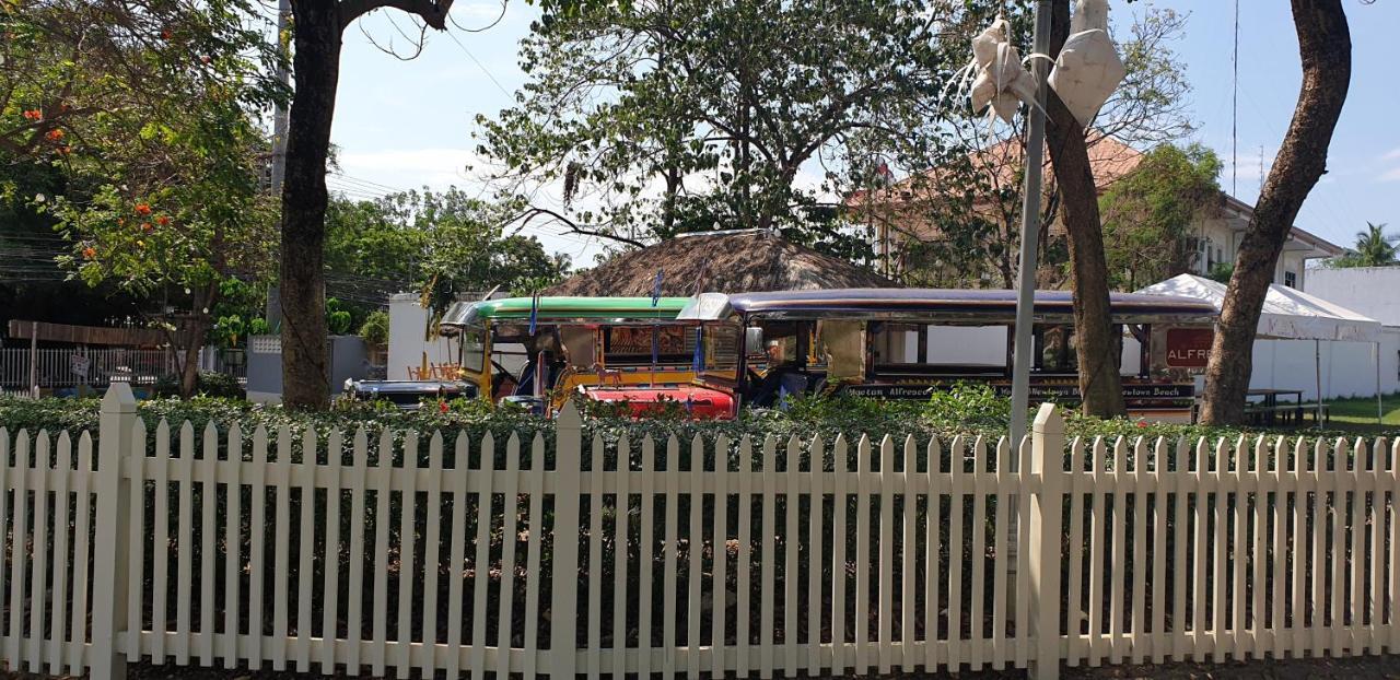 Mactan Newtown Condo With Garden And Ocean View 8Newtown Blvd 麦克坦 外观 照片