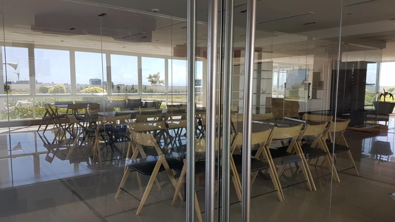 Mactan Newtown Condo With Garden And Ocean View 8Newtown Blvd 麦克坦 外观 照片